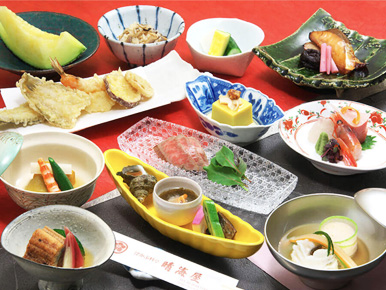 江戸の醍醐味を味わえる旬の厳選食材を使用した全11品のお料理コース